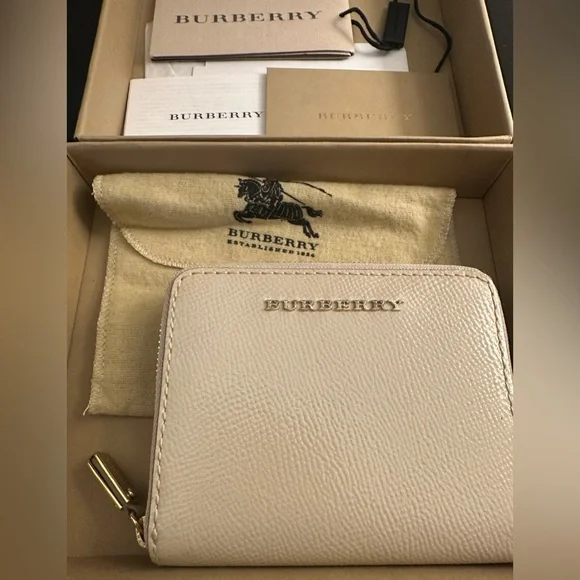 Burberry Cream Nova Embossed Compact Zippy Wallet Full Inclusion - Picture 12 of 12